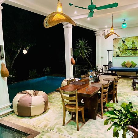 Villa Seven Faces-Luxury Escape,Stunning Views With Private Pool For A Couple Or Family! Galle Kültér fotó