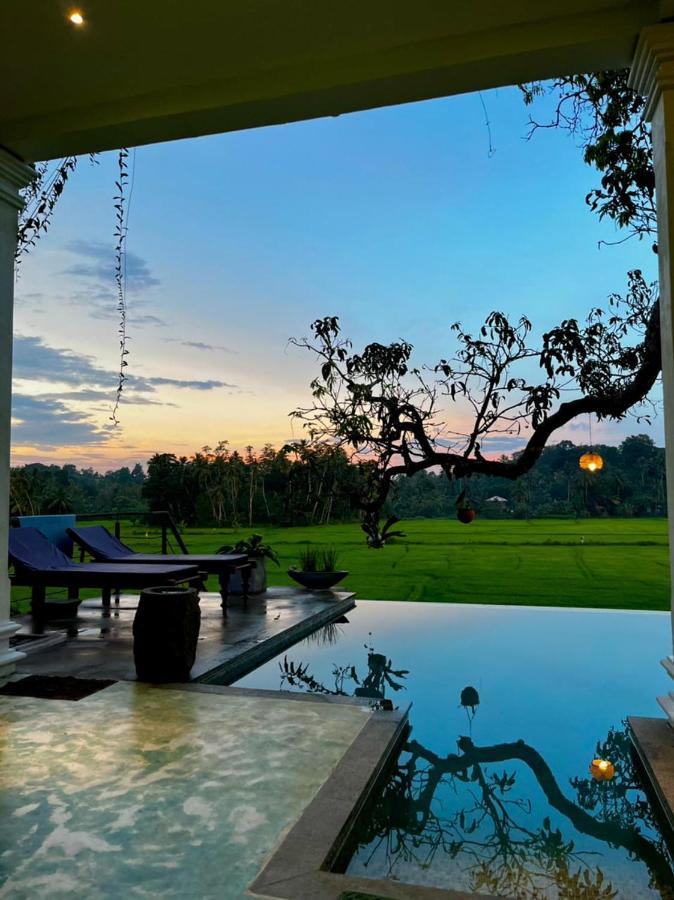 Villa Seven Faces-Luxury Escape,Stunning Views With Private Pool For A Couple Or Family! Galle Kültér fotó