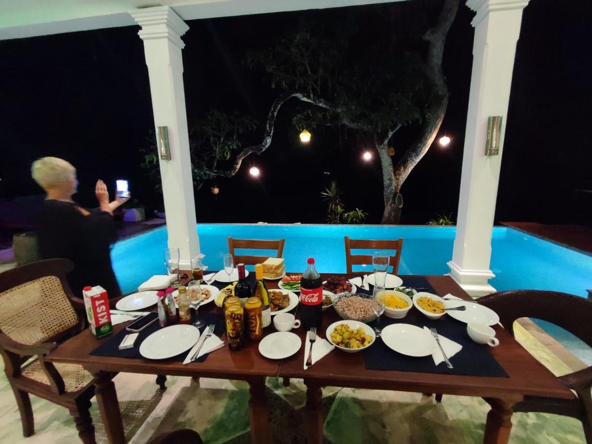 Villa Seven Faces-Luxury Escape,Stunning Views With Private Pool For A Couple Or Family! Galle Kültér fotó