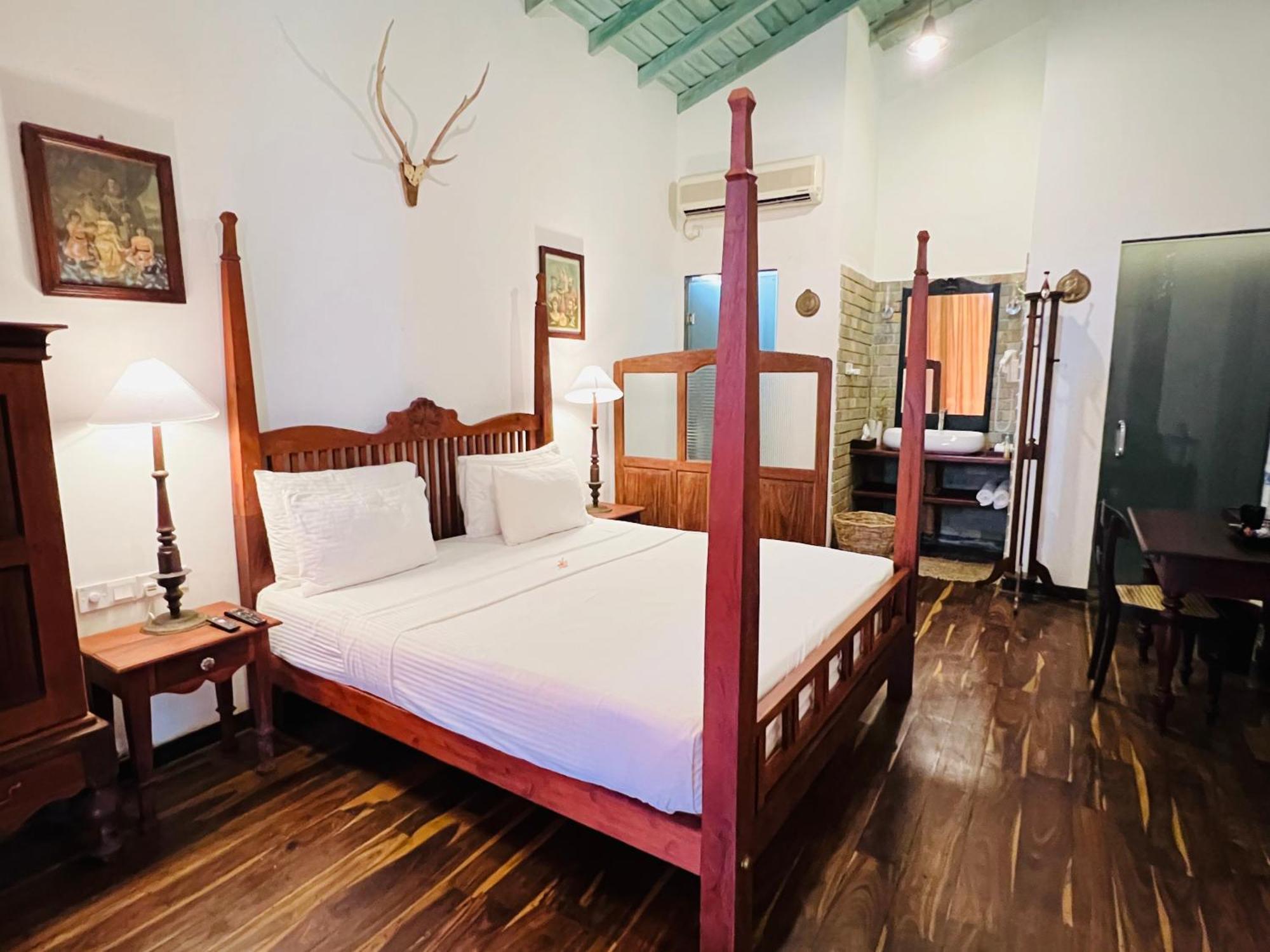 Villa Seven Faces-Luxury Escape,Stunning Views With Private Pool For A Couple Or Family! Galle Kültér fotó