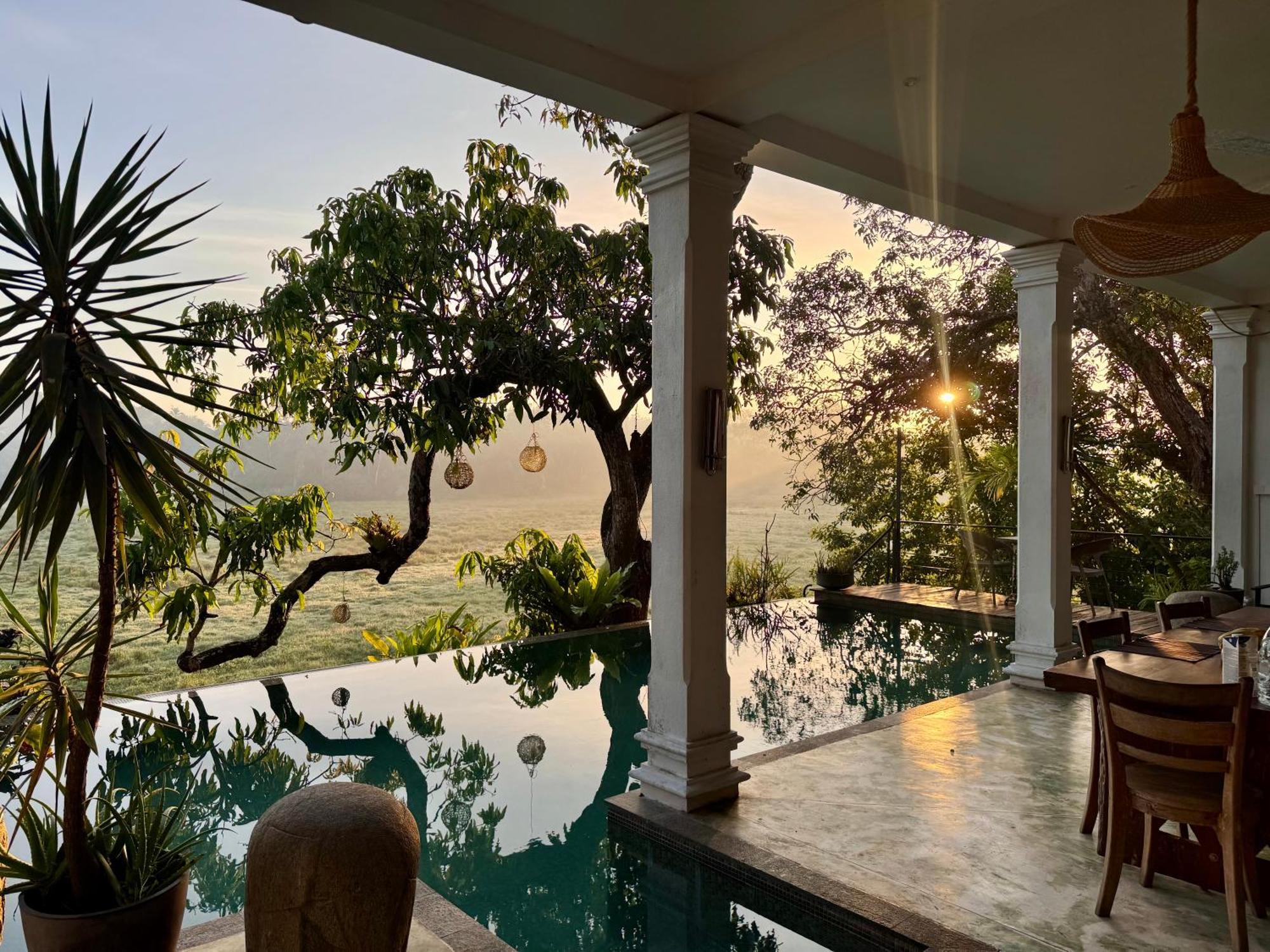 Villa Seven Faces-Luxury Escape,Stunning Views With Private Pool For A Couple Or Family! Galle Kültér fotó