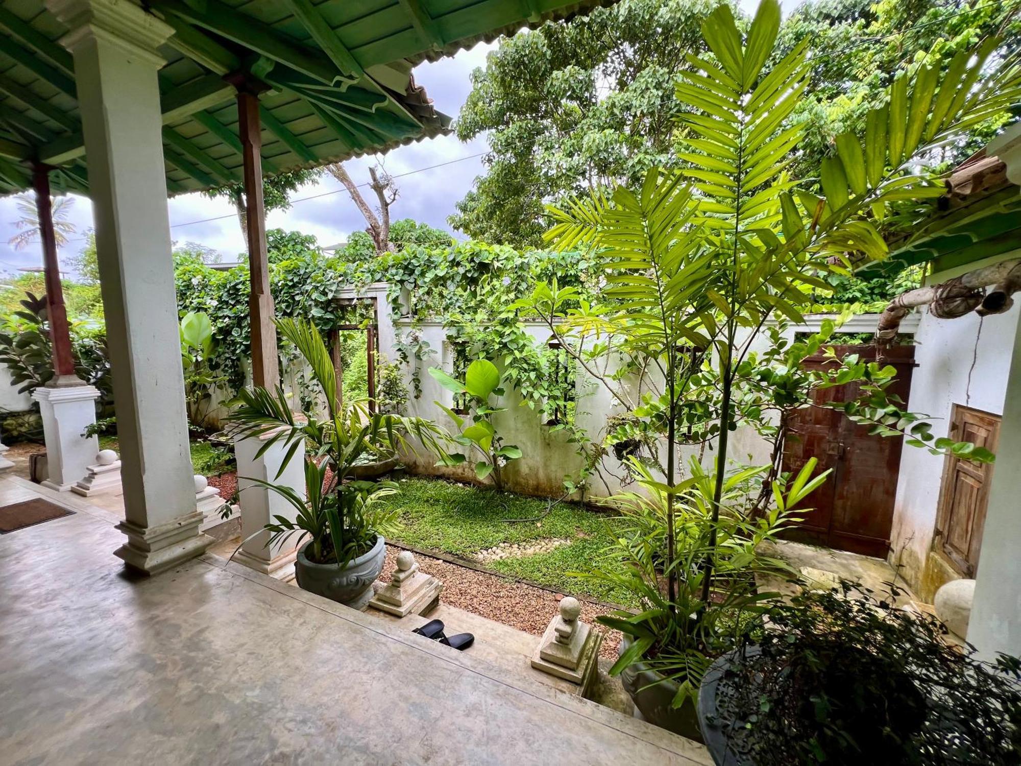Villa Seven Faces-Luxury Escape,Stunning Views With Private Pool For A Couple Or Family! Galle Kültér fotó