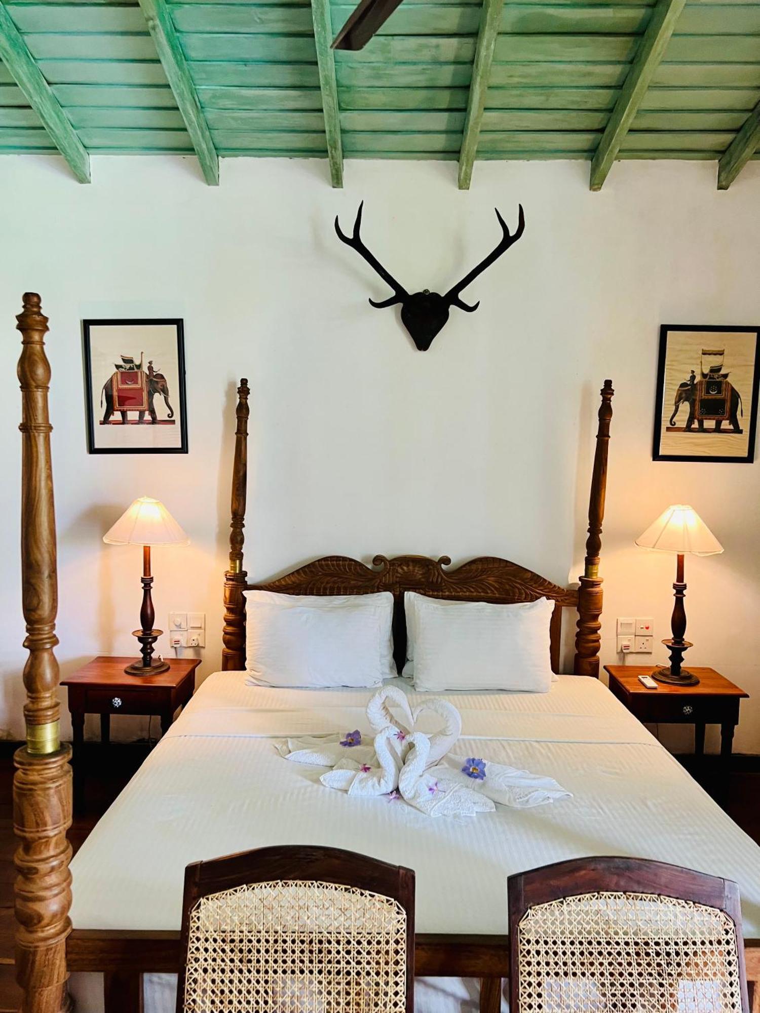 Villa Seven Faces-Luxury Escape,Stunning Views With Private Pool For A Couple Or Family! Galle Kültér fotó
